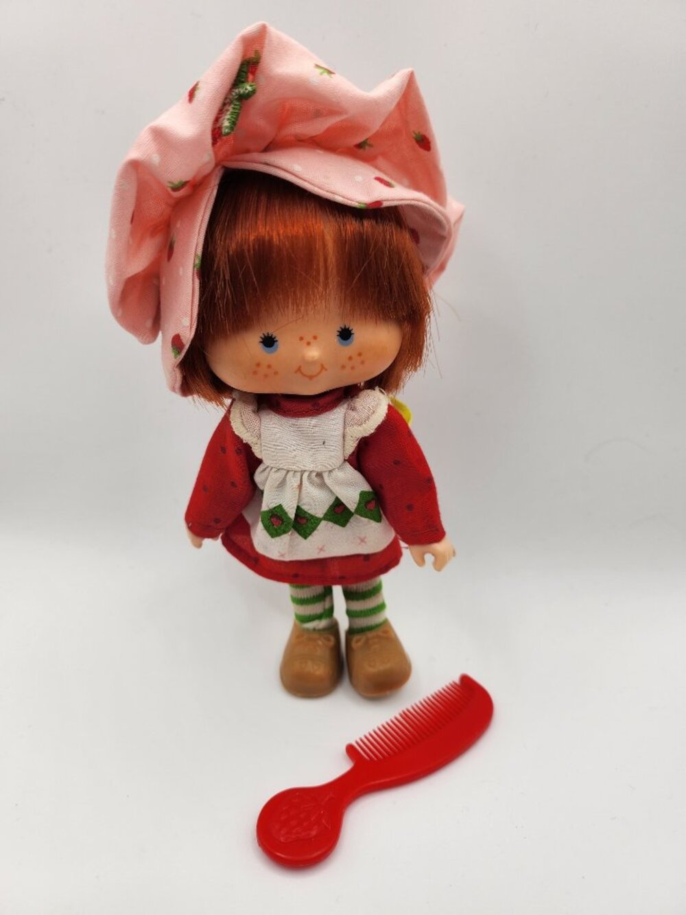 Vintage 1980s Kenner Strawberry Shortcake Doll with Comb American Greetings 1979